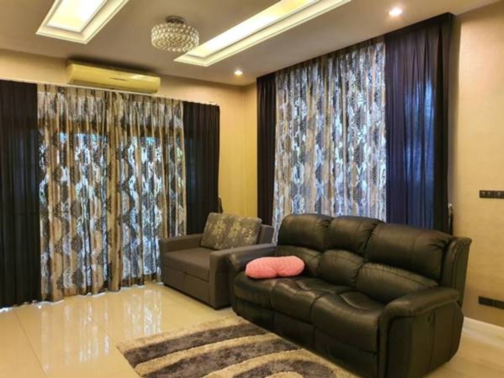 ขายบ้าน ม.เอ็นริชปาร์ค ปิ่นเกล้า-สาทร 4 นอน 150วา ใกล้ถนนพระเทพ โทร 0619419639