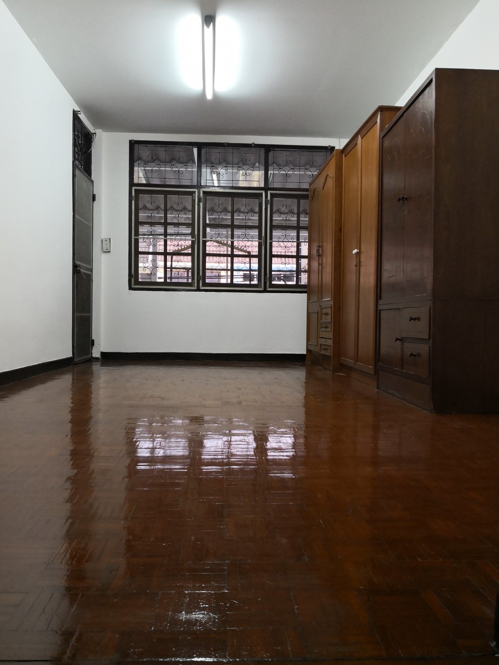E – house #บ้านให้เช่า #ออฟฟิศให้เช่า #บ้านเช่า #สุทธิสาร,ดินแดง,รัชดา,วิภาวดี,ห้วยขวาง 
