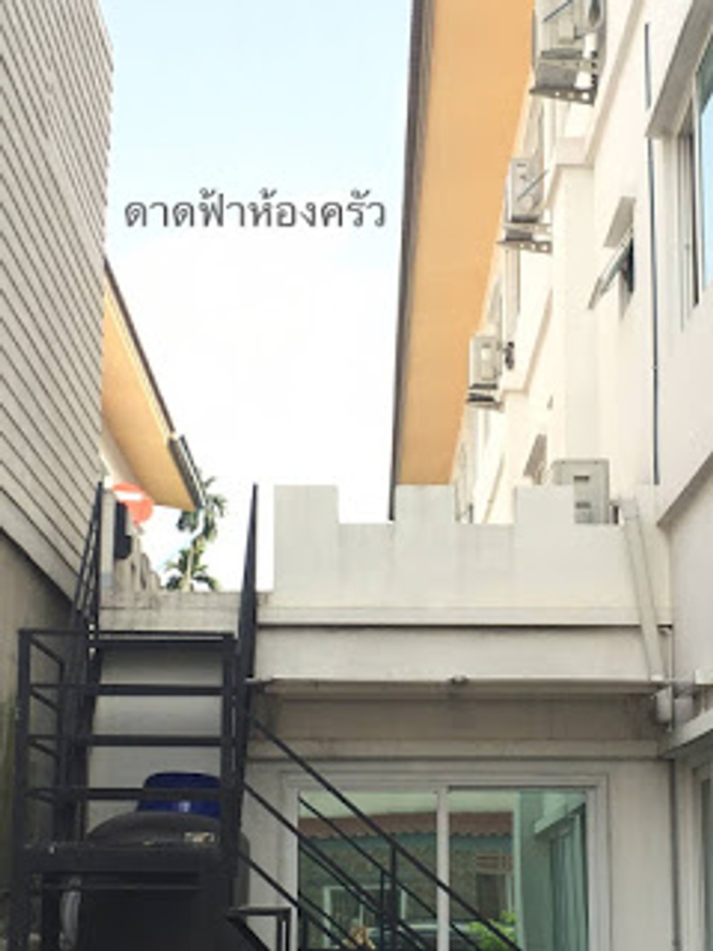 ขายทาวน์โฮม 3 ชั้น สไตล์อังกฤษสวยตกแต่งพร้อมอยู่อาศัย(จอดรถในบ้านได้2คัน) หมู่บ้านโกลเด้นทาวน์ (ปิ่นเกล้า-จรัญสนิทวงศ์)