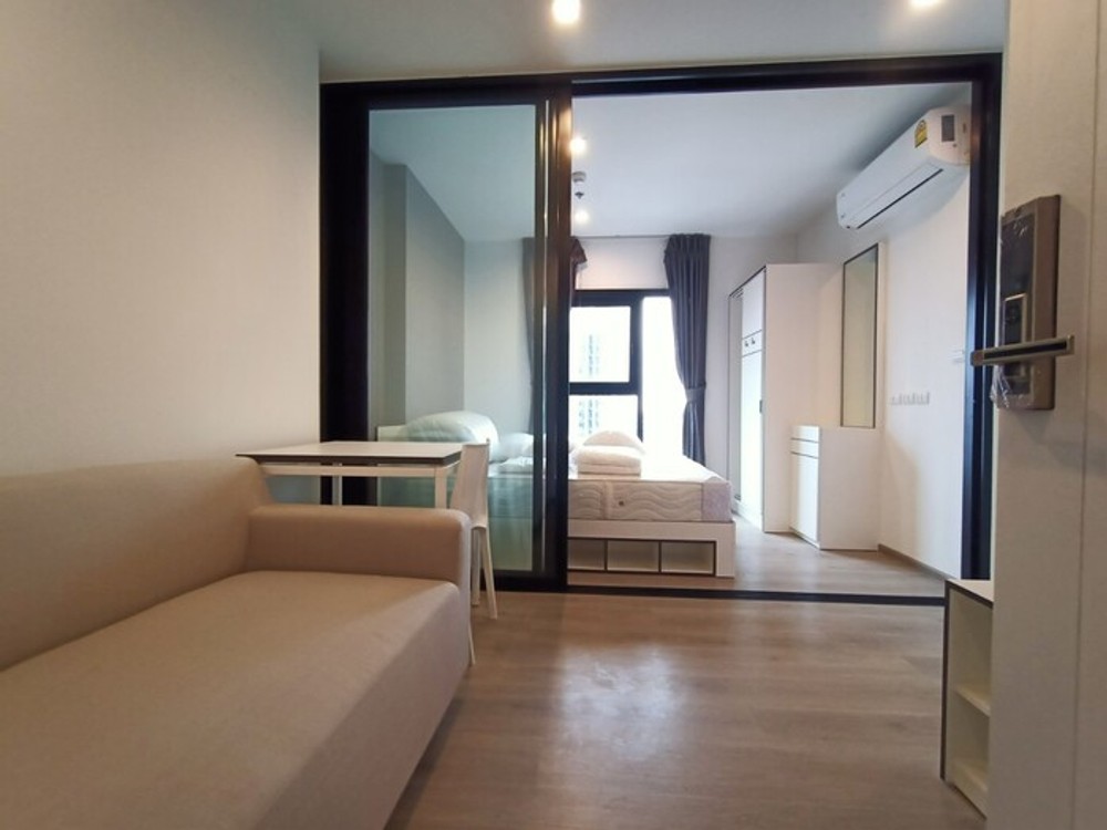 * รหัส 10458 * เช่า 9,000 เดอะเบส เพชรเกษม - The Base Phetkasem ห้อง 1 นอน ขนาด 24 ตร.ม ชั้น 21 โทร 088-398-3835 โบ๊ท