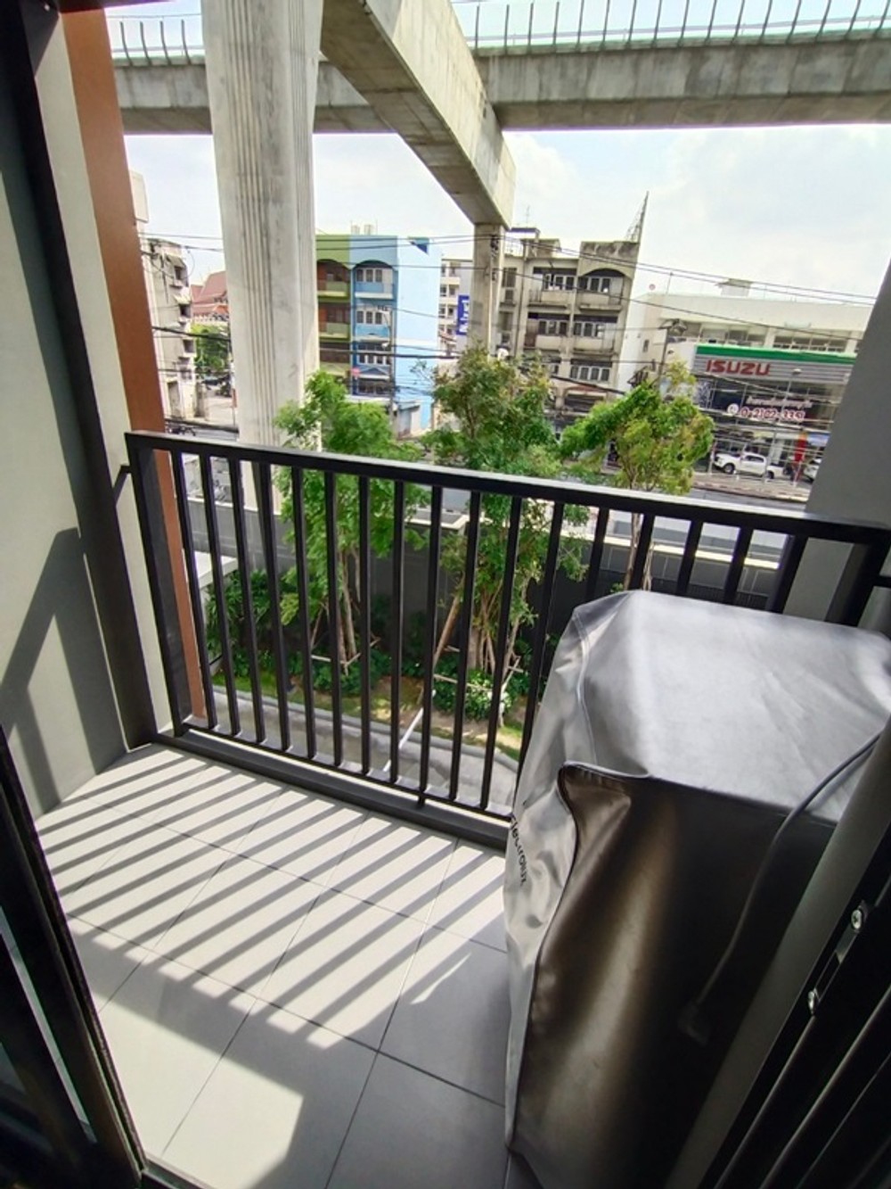 [เช่า] The Privacy ท่าพระ อินเตอร์เชนจ์ 9,500 บ/ด ชั้น 3 MRT ท่าพระ โทร 0661145594 น้ำหวาน