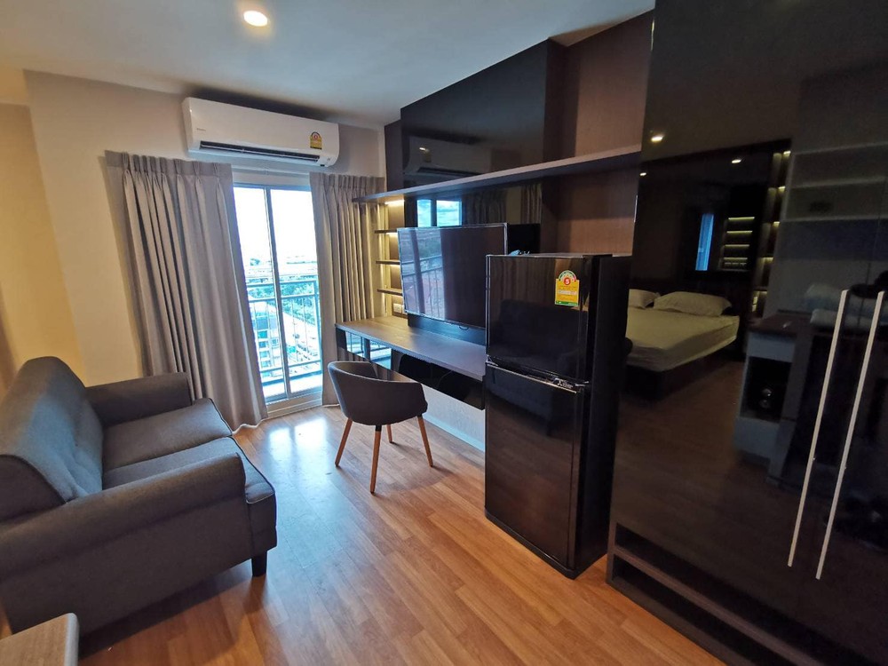 ให้เช่า โครงการเดอะ ซีเล็คเต็ด เกษตร-งามวงศ์วาน ห้องวิวสระ
