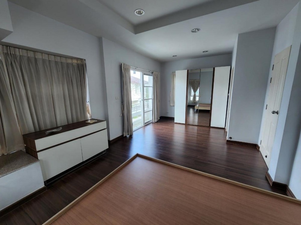 61861บ้านสำหรับเช่า เดอะ เซนโทร สุขุมวิท 113
61861 House For Rent THE CENTRO Sukhumvit 113