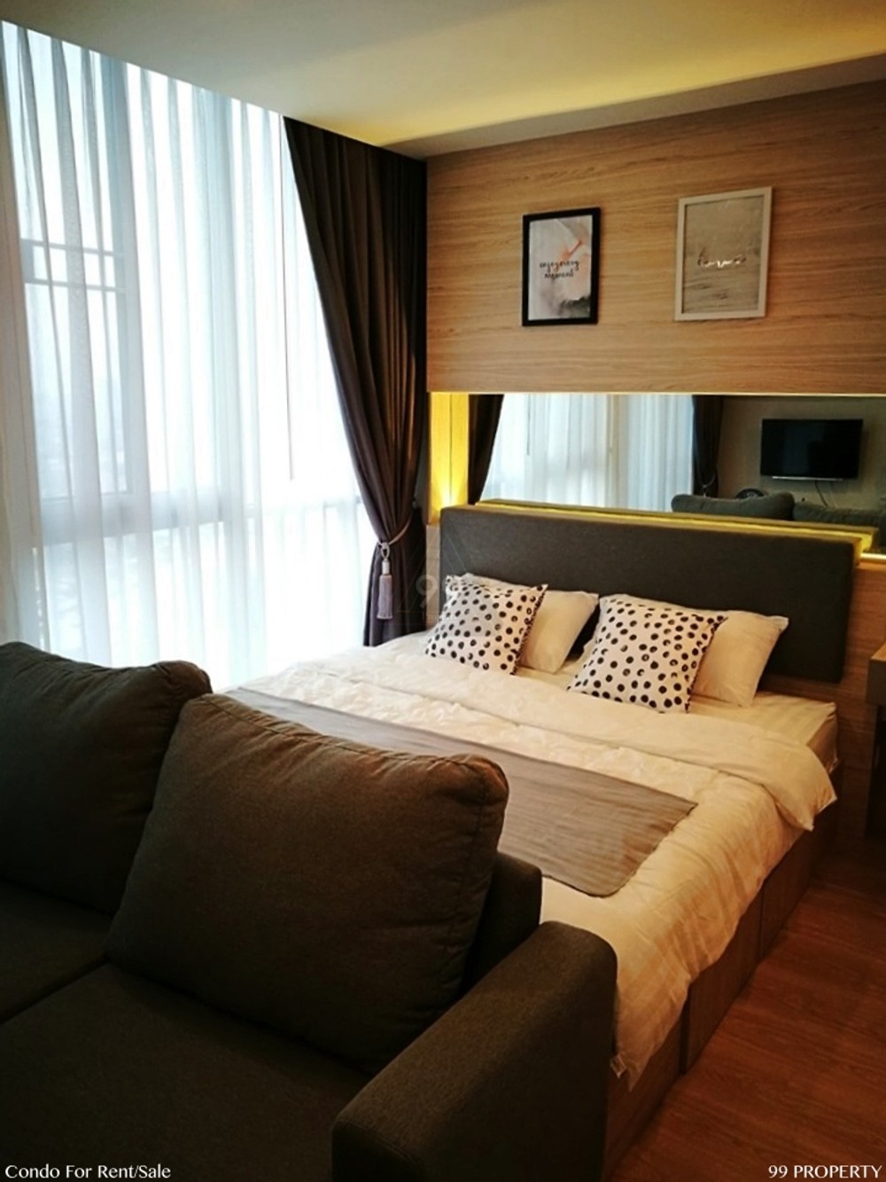 Noble Revolve Ratchada [โนเบิล รีวอลฟ์ รัชดา ]
