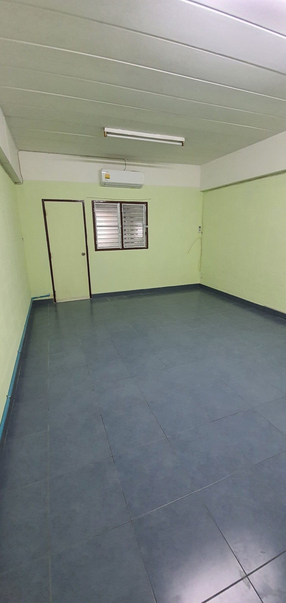 ห้องว่างให้เช่า 1 ห้อง ชั้น1
ห้องชุดการเคหะชุมชนธนบุรี 5 (การไฟฟ้าบางขุนเทียน)