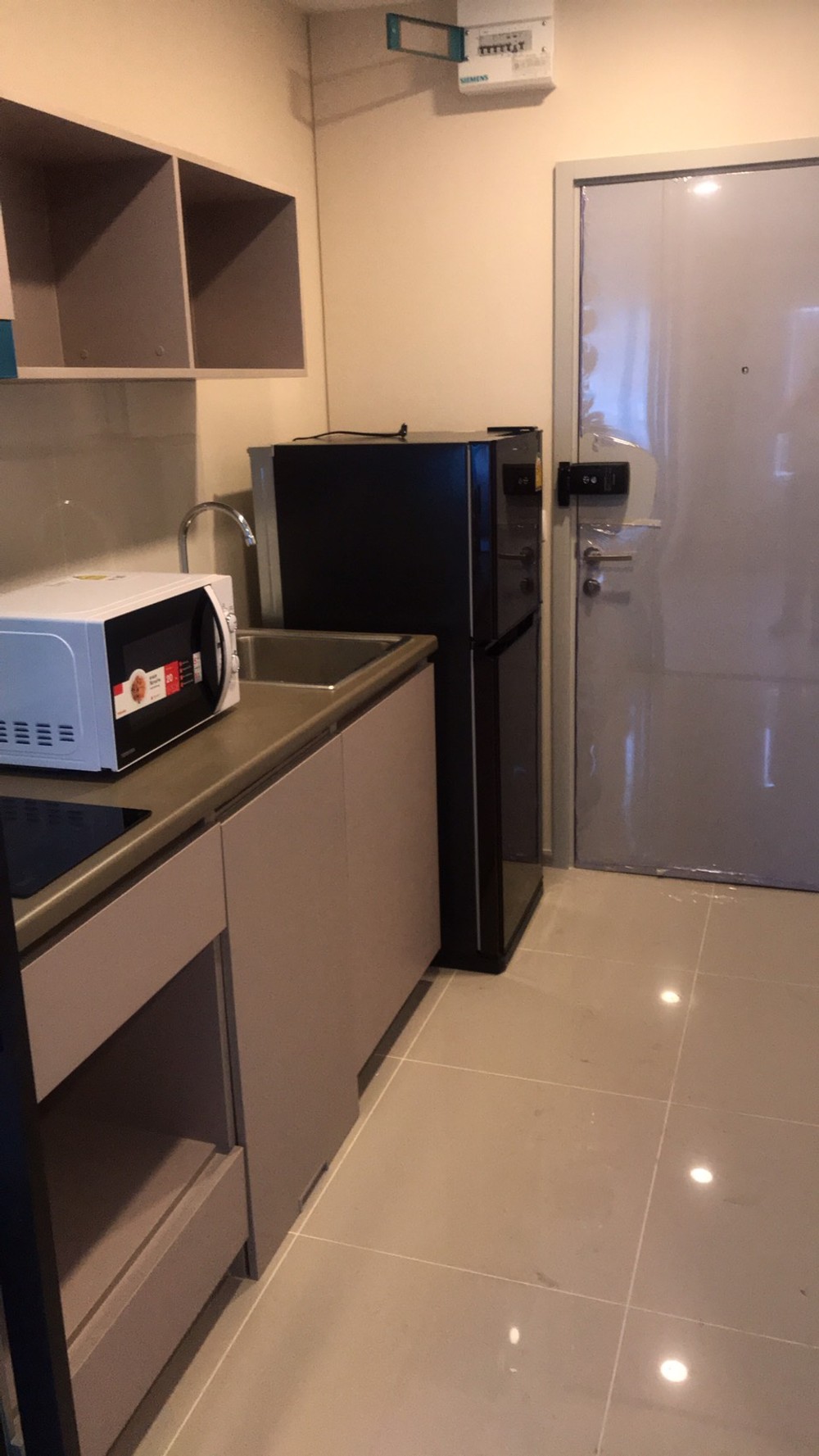 แอสปาย สุขุมวิท-อ่อนนุช คอนโด ห้องใหม่ แต่งเต็ม
Aspire Sukhumvit-Onnut Condo