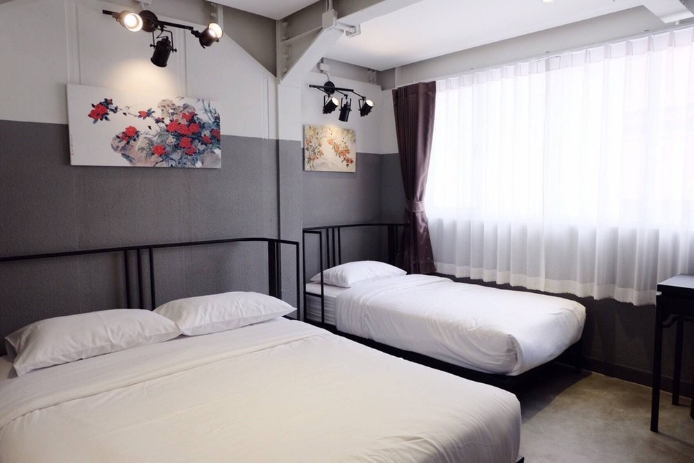 รายเดือน ใกล้เยาวราช หัวลำโพง
รวม น้ำ-ไฟ-wifi-แม่บ้าน ทำความสะอาดทุกวัน เปลี่ยนผ้าปูทุกอาทิตย์ ไม่ต้องมีมัดจำ ไม่มีค่าแรกเข้า