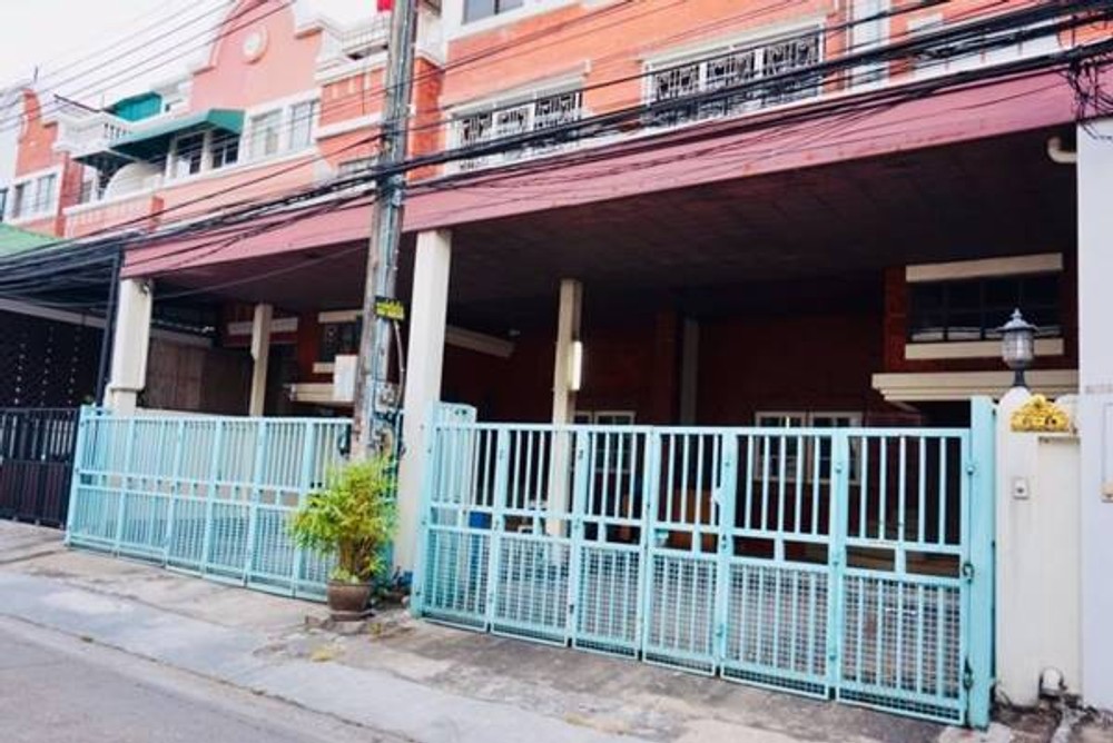ขายบ้านซอยรามคำแหง12 ใกล้เดอะมอลล์รามคำแหง โครงการ รถไฟฟ้าสายสีส้ม ผ่านหน้าซอย โทร 0619419639
