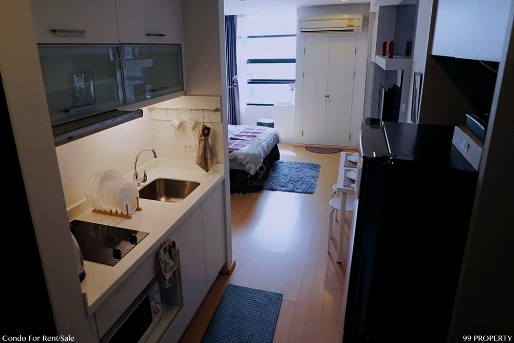 The Clover Thonglor [เดอะโคลเวอร์ ทองหล่อ]