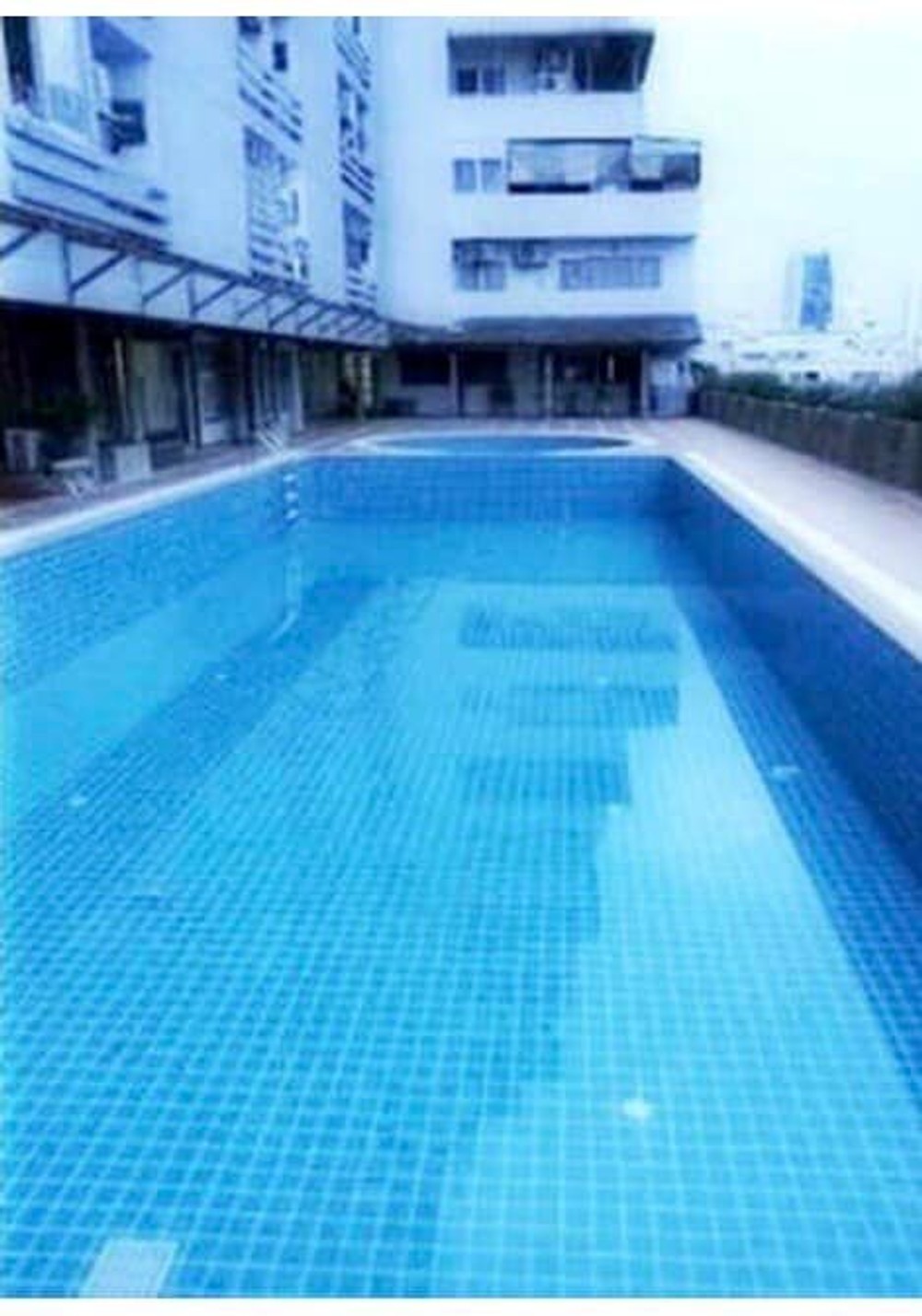 ให้เช่าคอนโด Family Town (แฟมมิลี่ ทาวน์) วิวเมืองโล่ง อากาศถ่ายเทดี 
