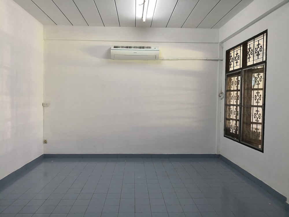 C – house #บ้านให้เช่า #ออฟฟิศให้เช่า #บ้านเช่า #สุทธิสาร,ดินแดง,รัชดา,วิภาวดี,ห้วยขวาง 
