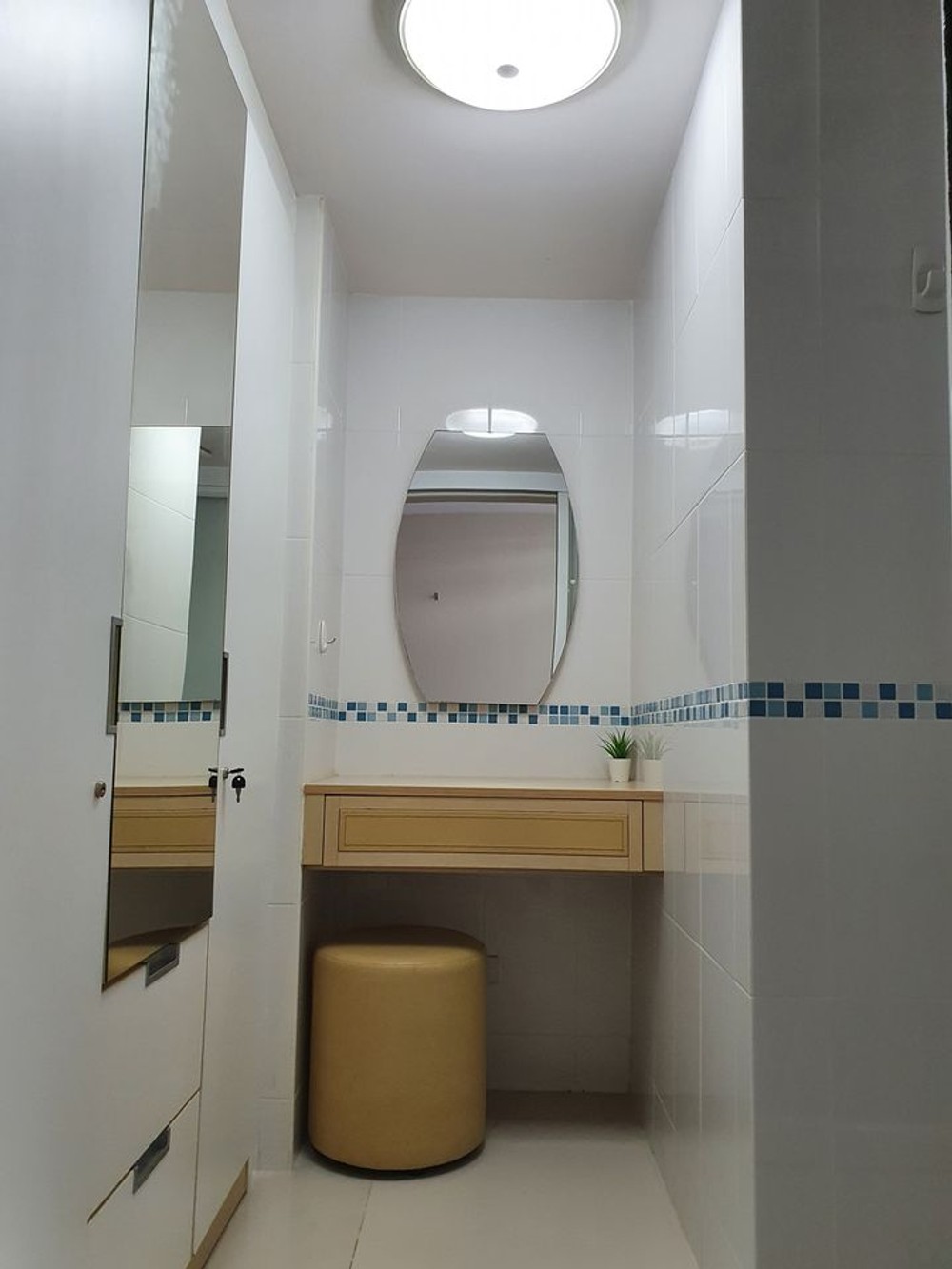 ให้เช่าคอนโด Chateau In Town Ratchada 17 ใกล้ MRT สุทธิสาร 600 เมตร
