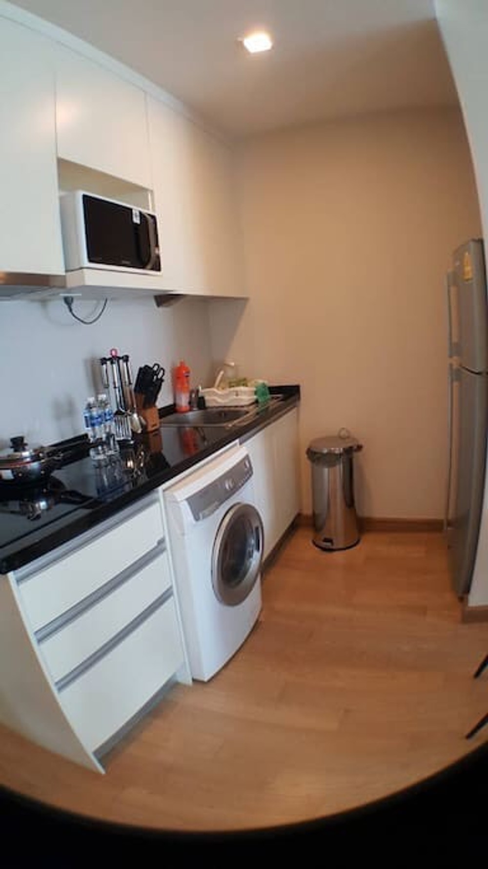 คอนโดสำหรับขาย เช่าระยะสั้น ยาว โอทู ฮิป คอนโดมิเนียม 12843
12843 Condo For Sale 02 Hip Condominium