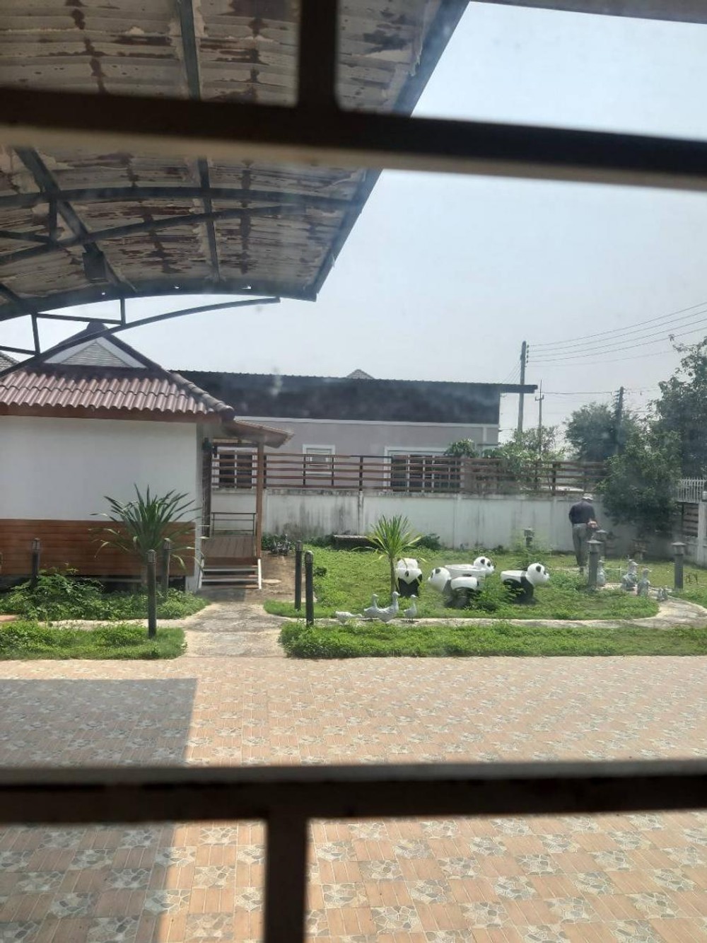 บ้านสำหรับขาย บ้านดู่ เมืองเชียงราย
56713 House For Sale Ban Du-Chiang Rai-Chiang Rai
"บ้านสวยพื้นที่เยอะมาก สัมผัสธรรมชาติ มองเห็นวิวเขาด้วยค่ะ"