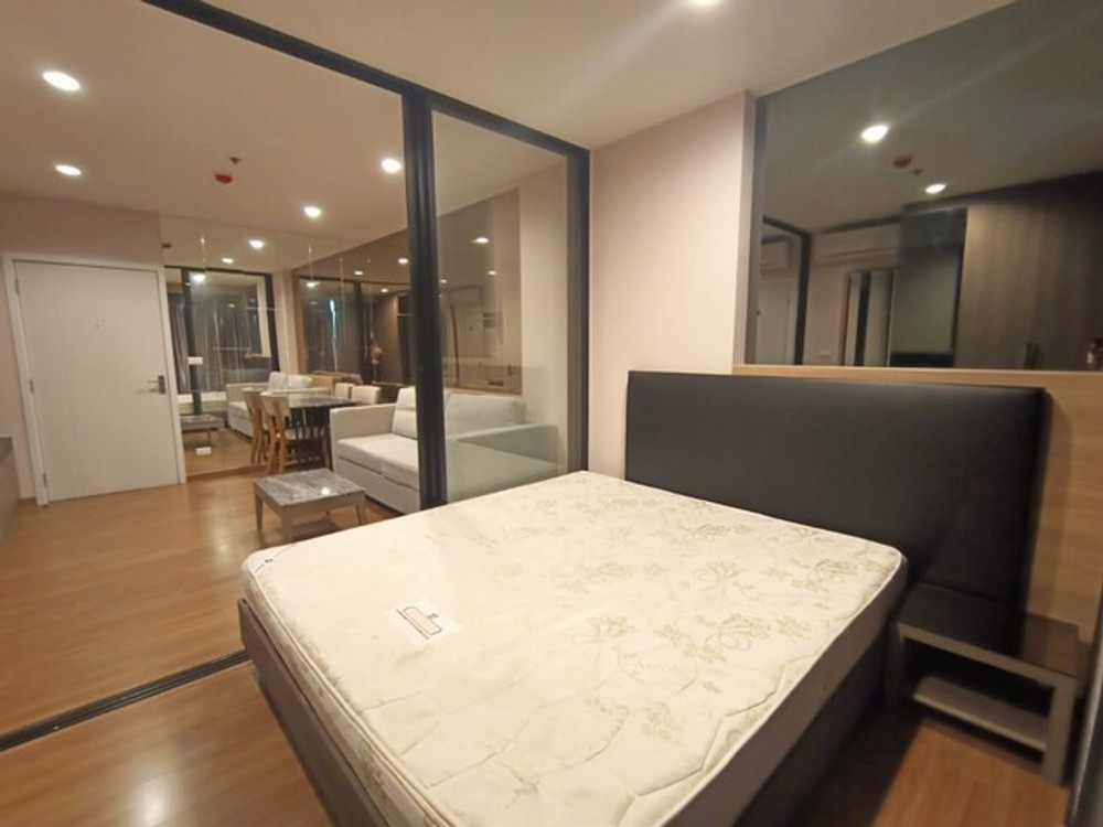 ✨ เช่าคอนโด ✨ The Tree Interchange { 1BR 36 ตรม. 11,000/เดือน }, ชั้น 28 โทร 0636241455 !! 🚇