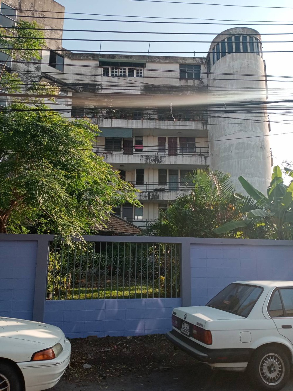 ศิวาลัยคอนโดมิเนียม ให้เช่า พร้อมเฟอร์นิเจอร์ แอร์ ห้องน้ำในตัว