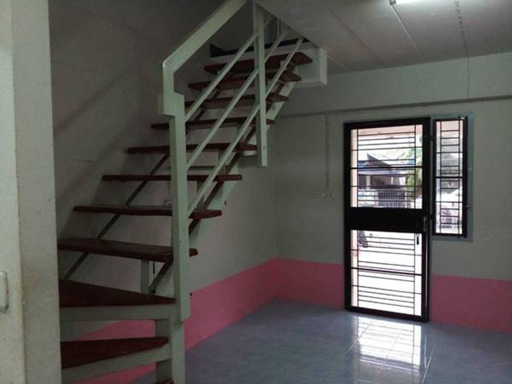 ให้เช่าบ้านเดี่ยว 2 ชั้น โครงการเอื้ออาทรโชคชัย ต.ท่าอ่าง อ.โชคชัย จ.นครราชสีมา พร้อมแอร์ 2,300 บาทต่อเดือน