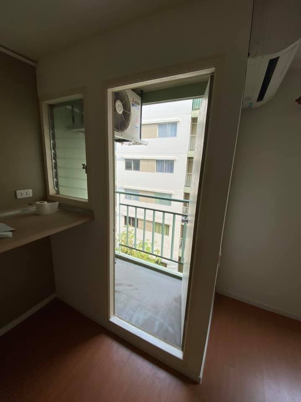ขายด่วน-ราคาถูก เหมาะลงทุน Condo Lumpini Township Rangsit-Khlong 1