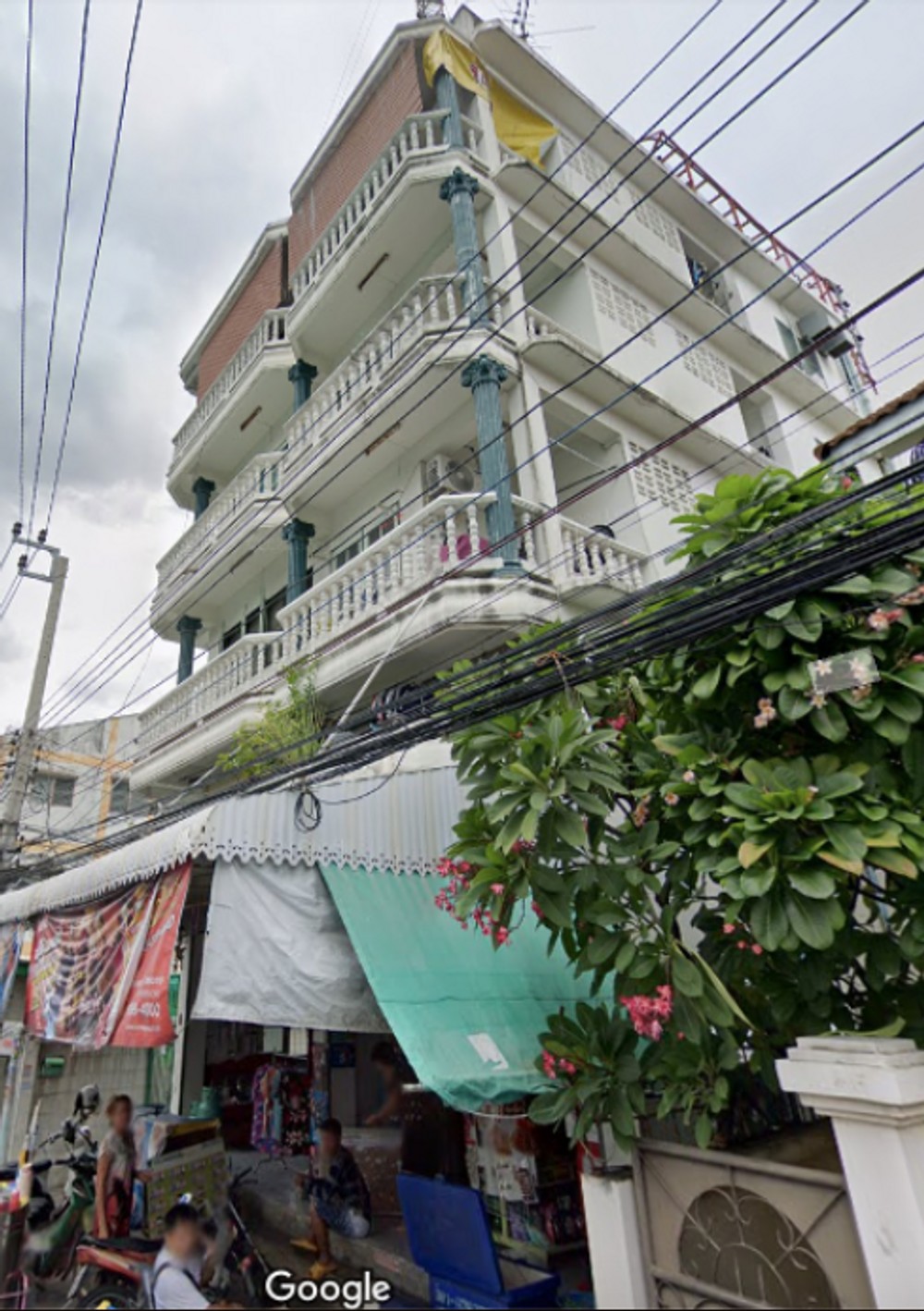 ห้องว่างให้เช่าในซอยจันทน์ 43 แยก 18 (ซอยสมาคมตระกูลโต๋ว) มีหลายราคาแต่ไม่เกิน 3,000 บาท สัญญา 6 เดือน