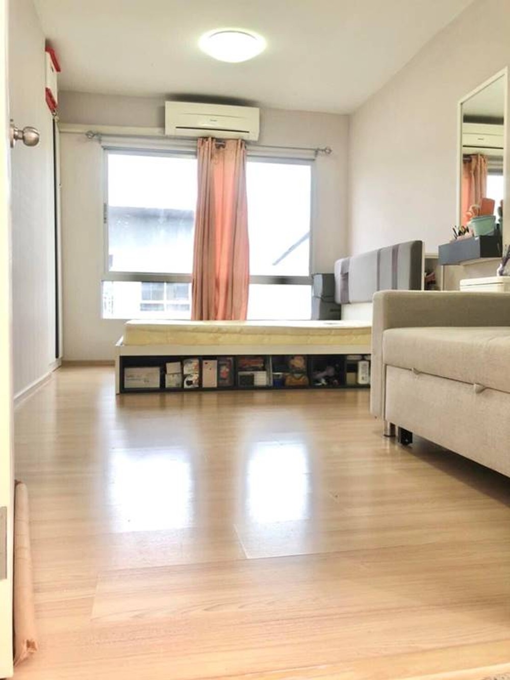 ขาย พลัม คอนโด ลาดพร้าว 101 ห้อง studio 1 ห้องน้ำ ทำเลทอง เดินทางสะดวก ใกล้ตลาด ห้างสรรพสินค้า
