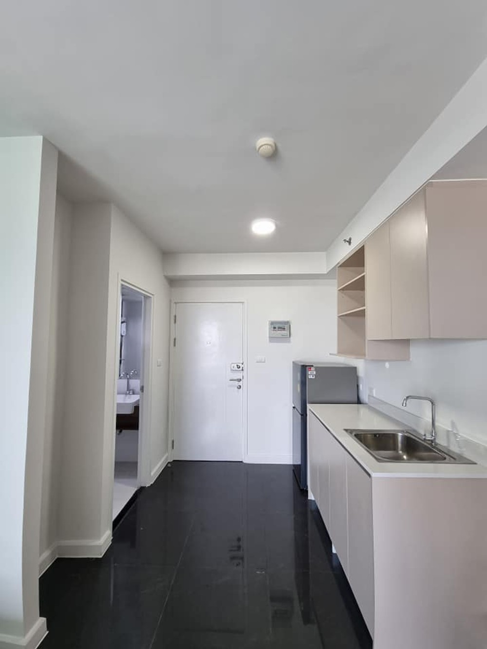 ให้เช่า โครงการ A Space Me รัตนาธิเบศร์ l MRT แยกนนทบุรี เพียง 500 เมตร l
