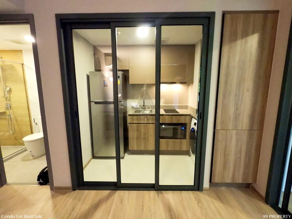 Taka Haus Ekamai 12 : ทากะ เฮาส์ เอกมัย 12