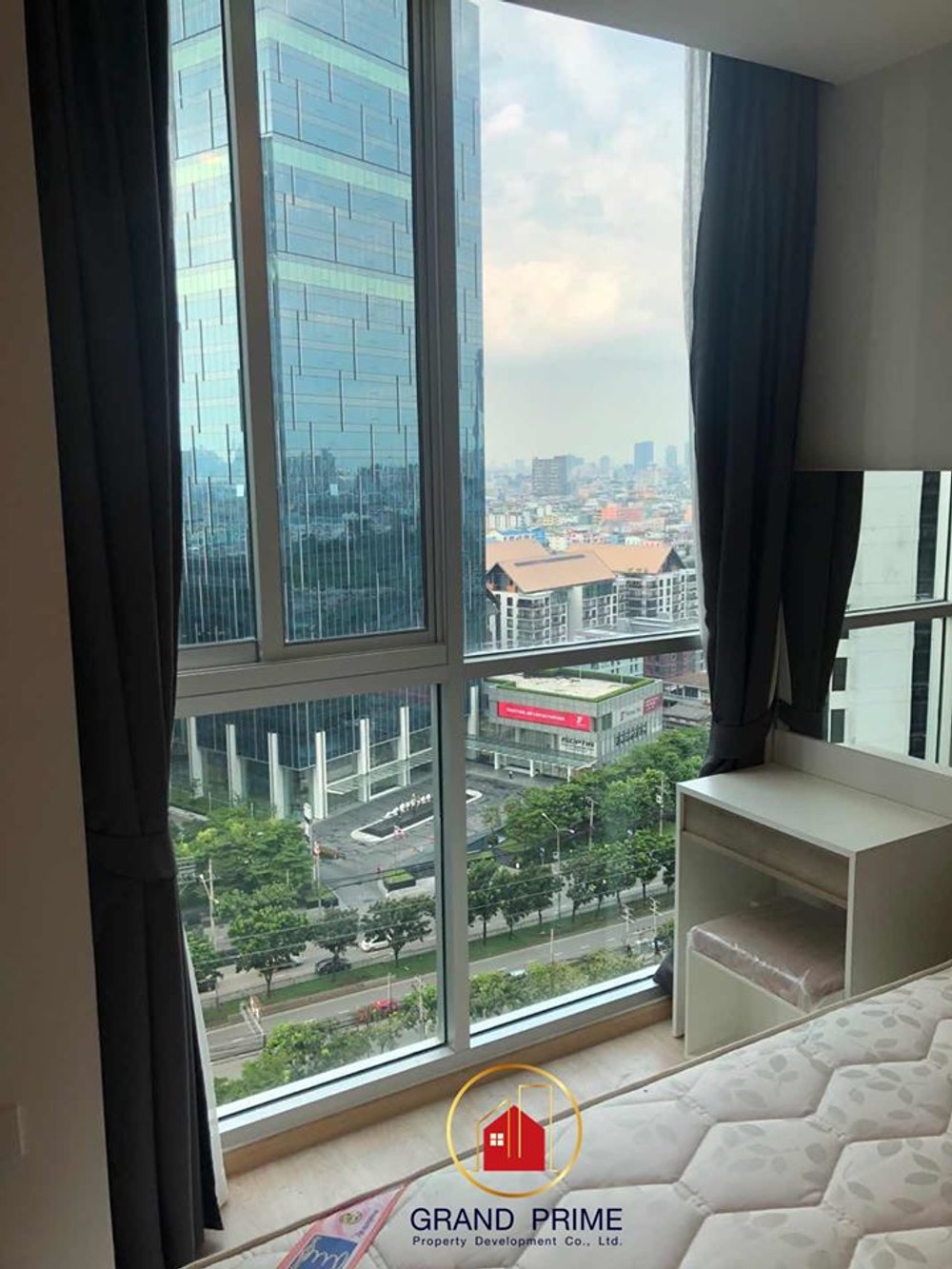 ขาย คอนโด Noble Revolve Ratchada 2