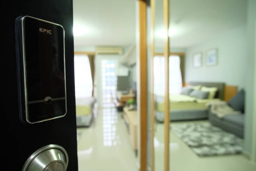  I house lanuna garden RCA ตึก เขียว ชั้น 5