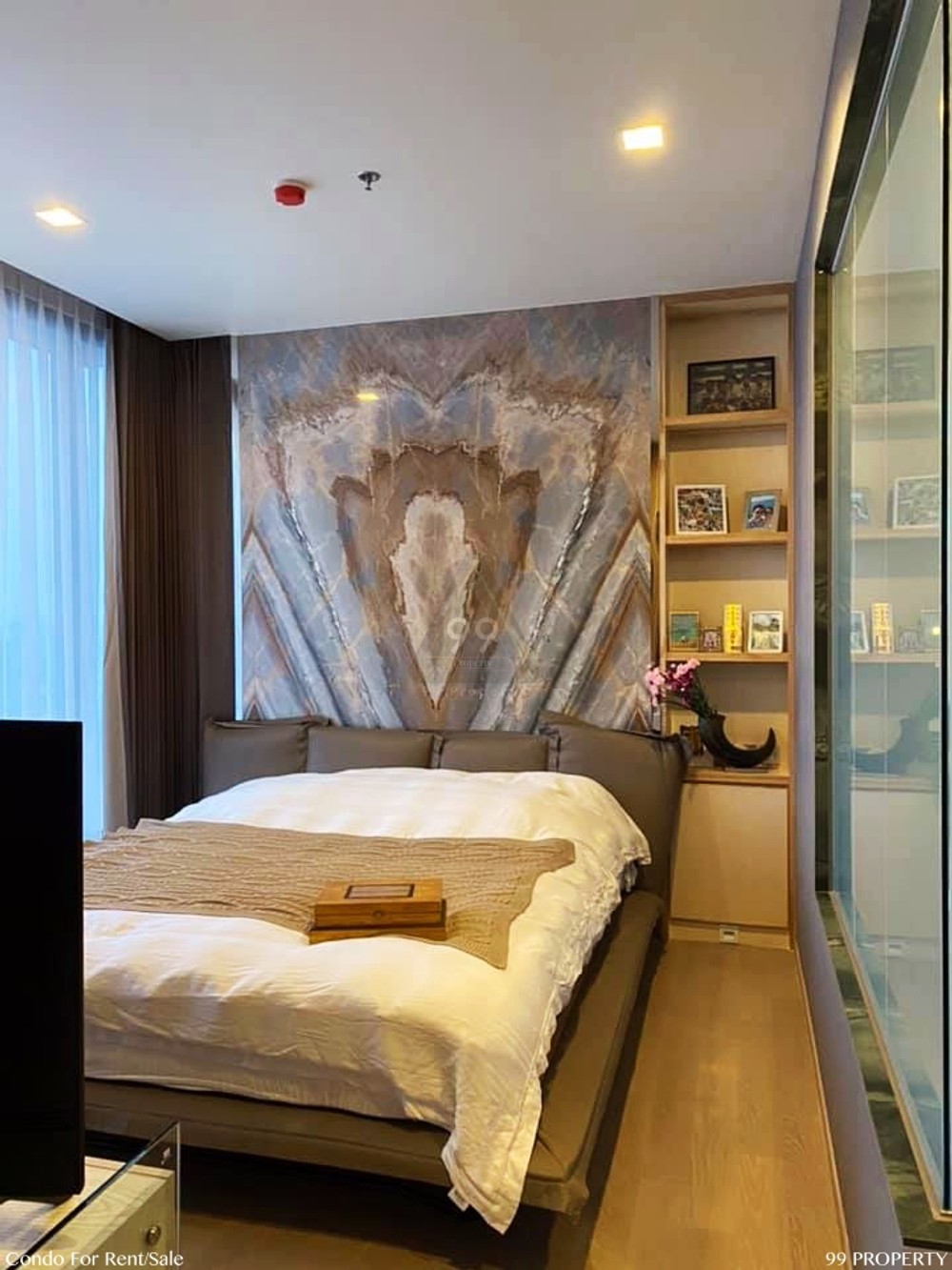 The ESSE ASOKE [ดิ เอส อโศก]

