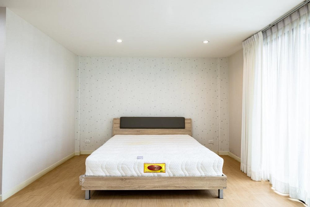ขายโฮมออฟฟิศ บางขุนเทียน กรุงเทพ 59644
59644 Home office For Sale
Road Rama II-Samae Dam-Bang Khun Thian-Bangkok