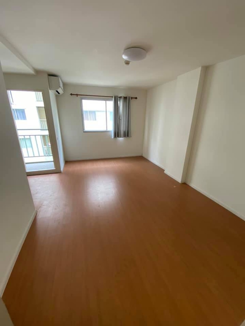 ขายด่วน-ราคาถูก เหมาะลงทุน Condo Lumpini Township Rangsit-Khlong 1 