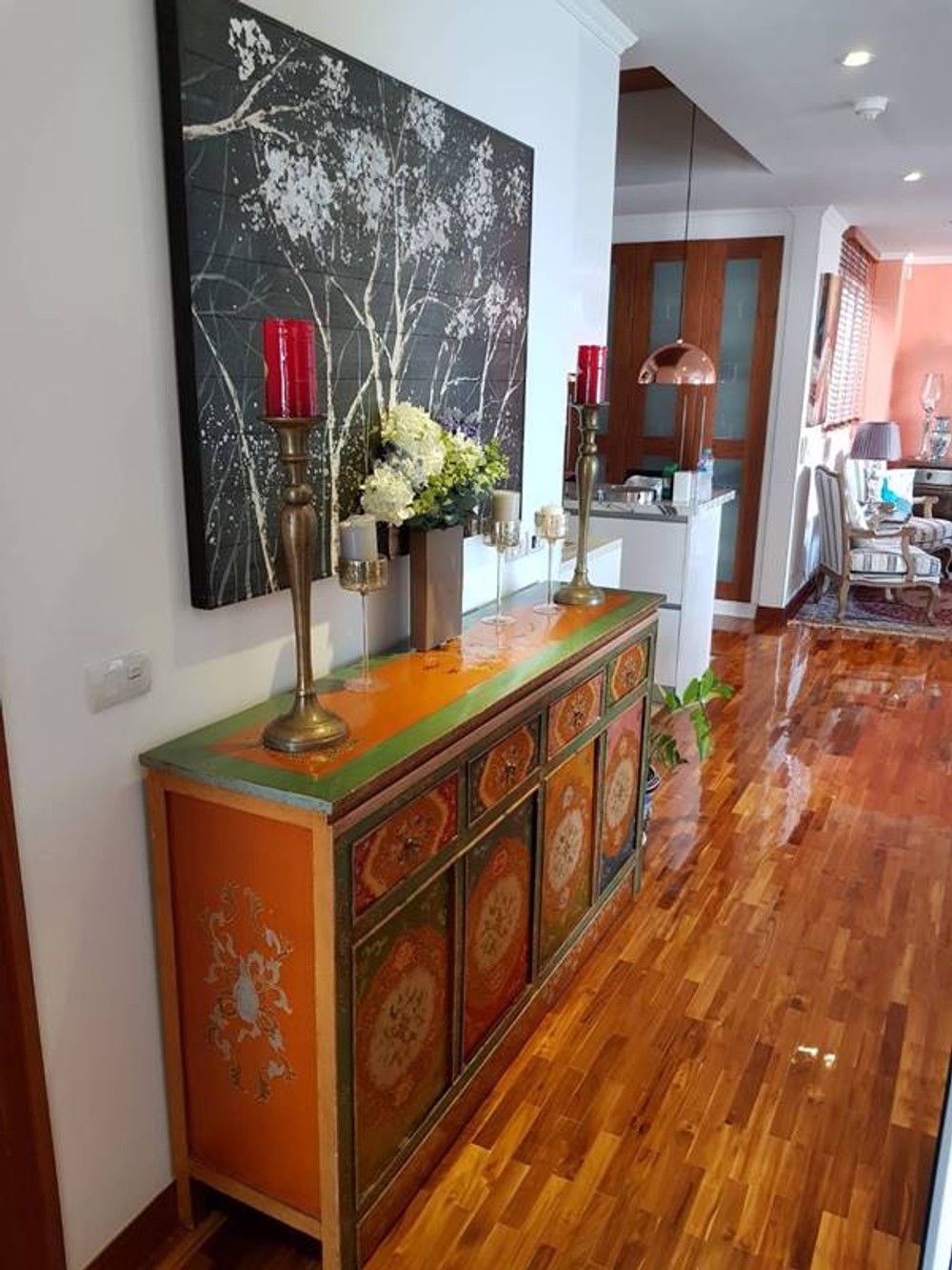 ขายคอนโดบ้านสิริสุขุมวิท 13 ชั้น 8 (ใกล้สระว่ายน้ำ ฟิตเนส) ตกแต่งสวยมาก เฟอร์นิเจอร์ครบ พร้อมถือกระเป๋าเข้ามาอยู่