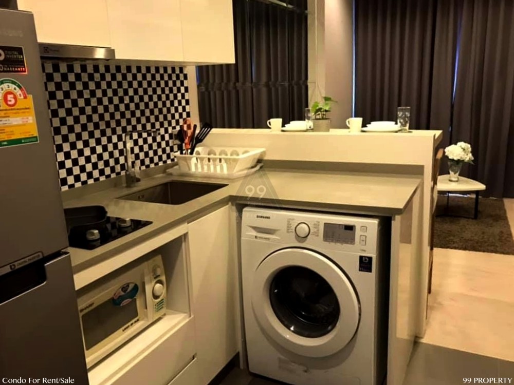 M Thonglor 10 [เอ็ม ทองหล่อ 10]

