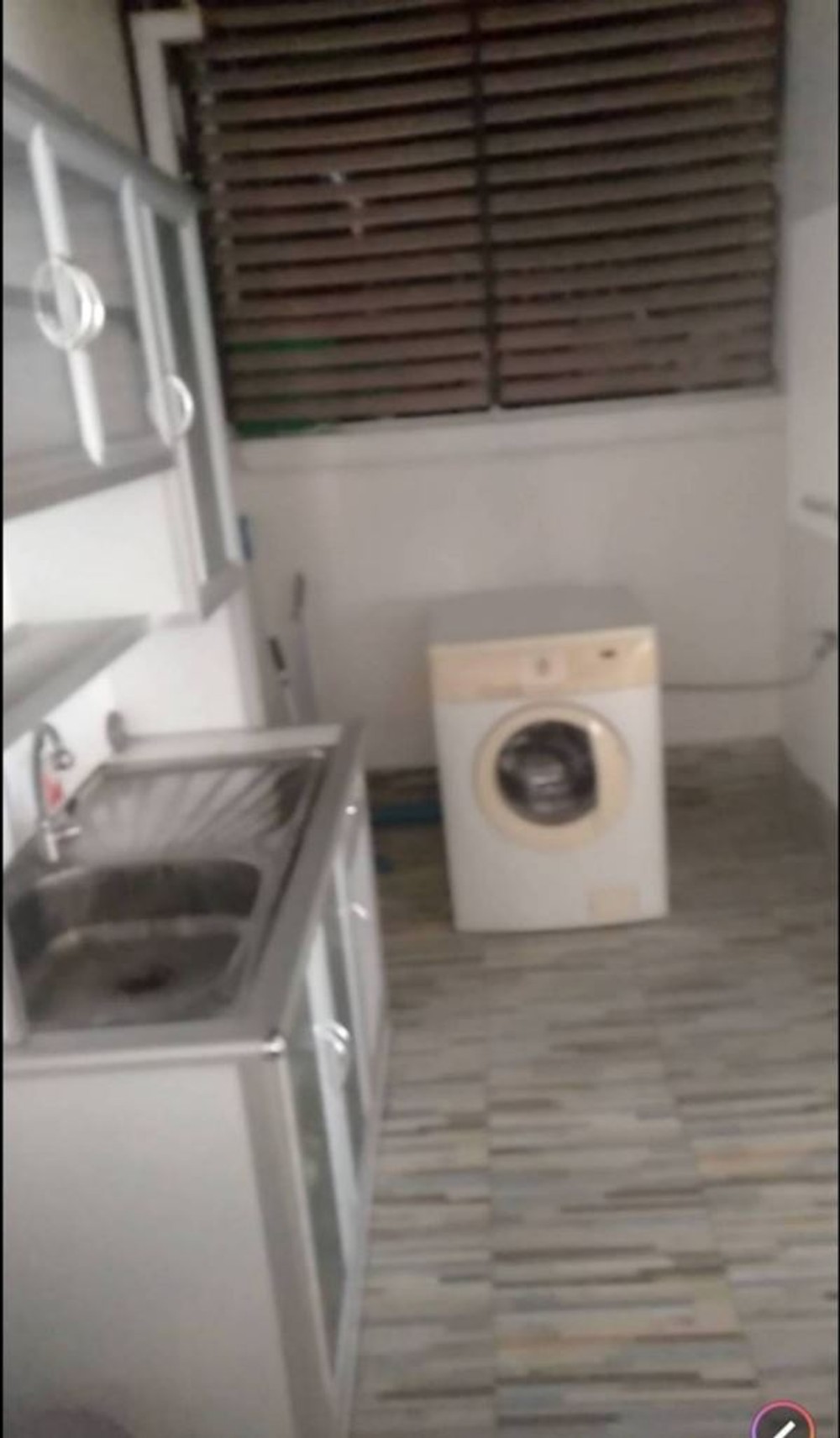 For rent in Sriracha ทาวโฮมอยู่สบาย เครื่องใช้ ไฟฟ้าพร้อมเข้าอยู่ได้เลย ราคาถูก ใกล้ J-Park