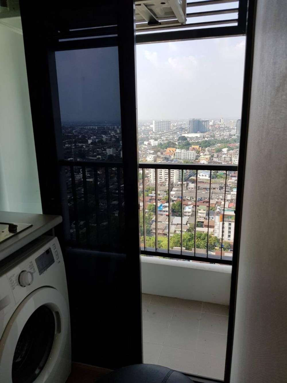 ไอดีโอ สาทร-ท่าพระ [Ideo Sathorn - Thaphra]
(ห้องใหม่ยังไม่เคยมีใครเข้าอยู่)