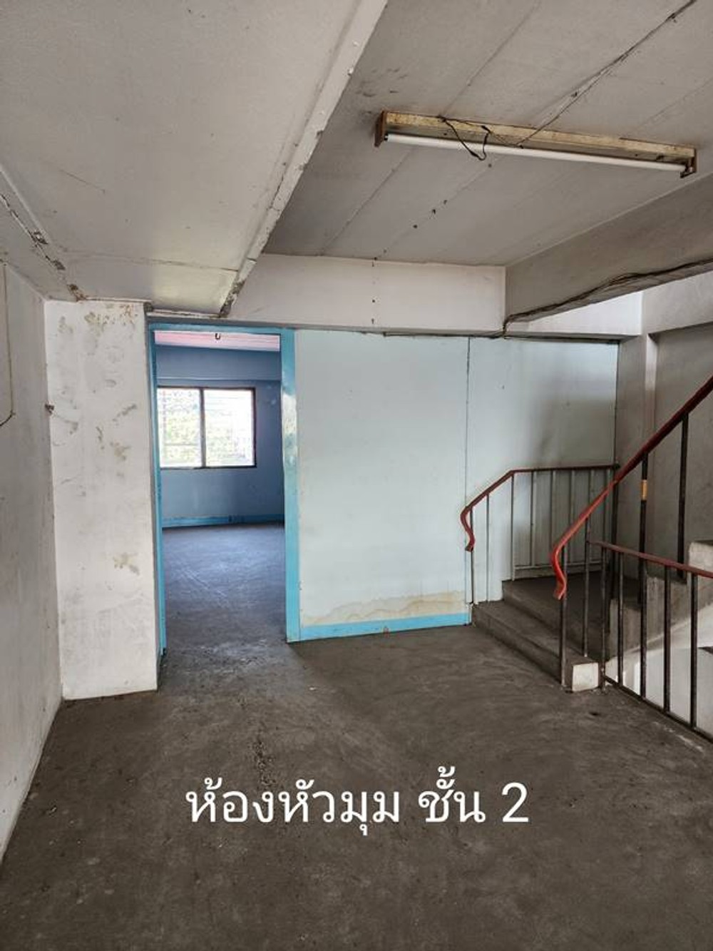 ขาย อาคารพาณิชย์ ตึกแถว ถนนบางกรวย-ไทรน้อย ฝั่งขาเข้าเมือง 4ชั้นครึ่ง 2 ห้อง หัวมุม ติดถนนใหญ่