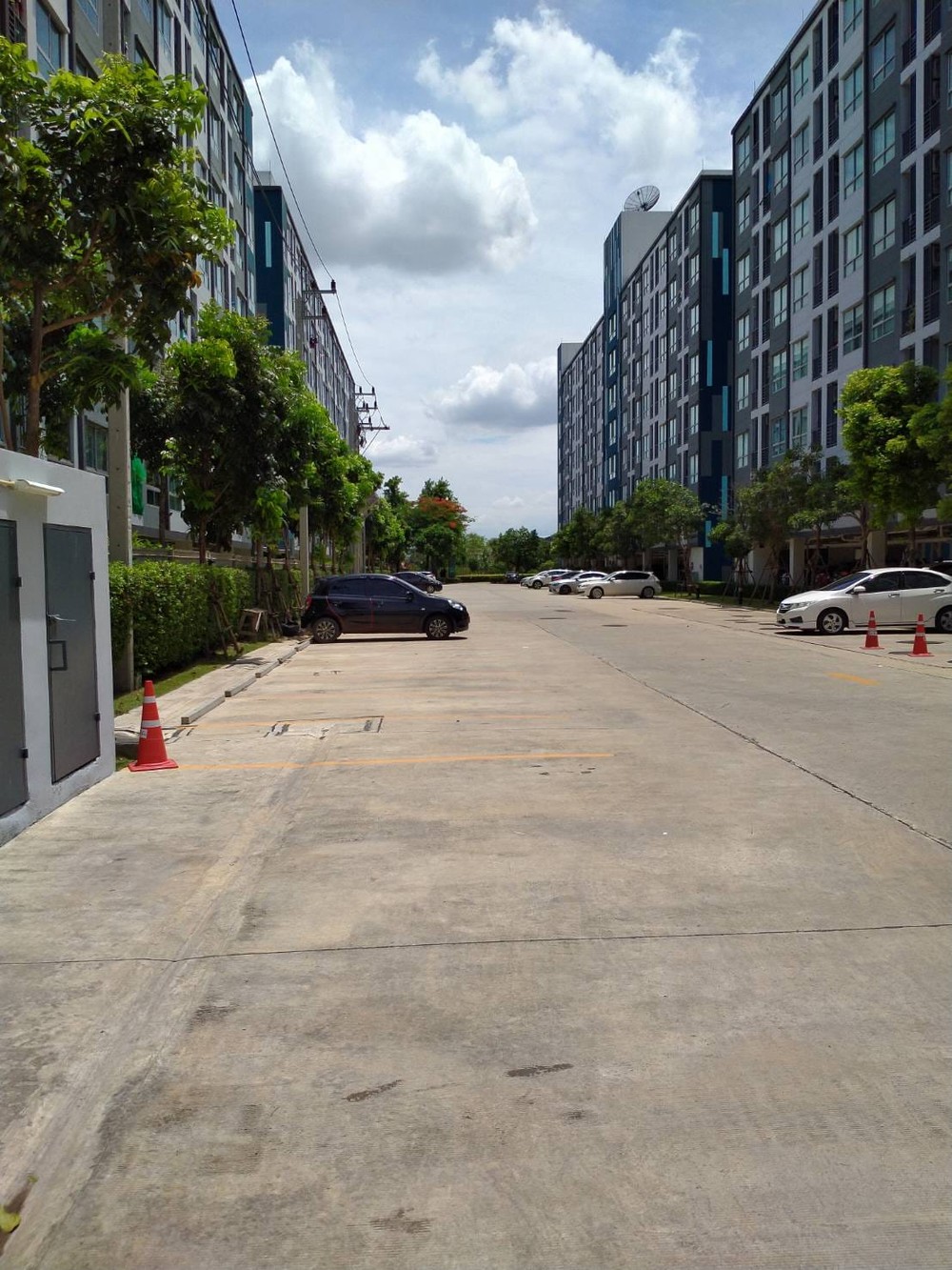 ให้เช่าคอนโด คอนโด เดอะ คิทท์  ลำลูกกา คลอง 2 
