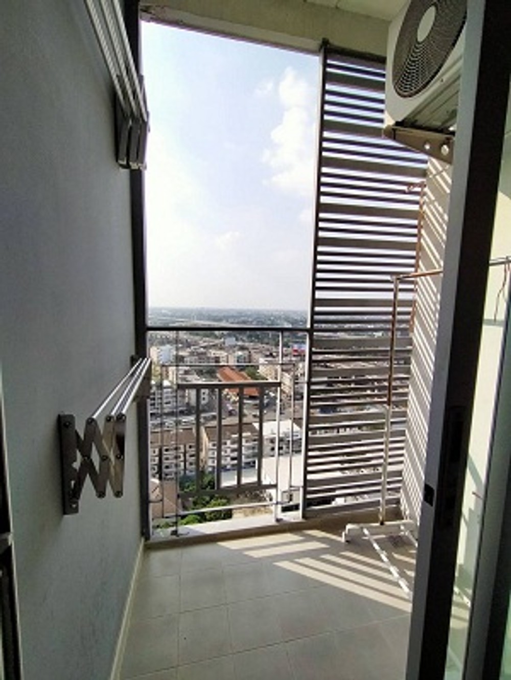 เช่าคอนโดThe Trust residence(ปิ่นเกล้า)1นอน29ตรม.ชั้น20เพียง7500/เดือน เดินทางสะดวก ใกล้เซนทรัลฯ