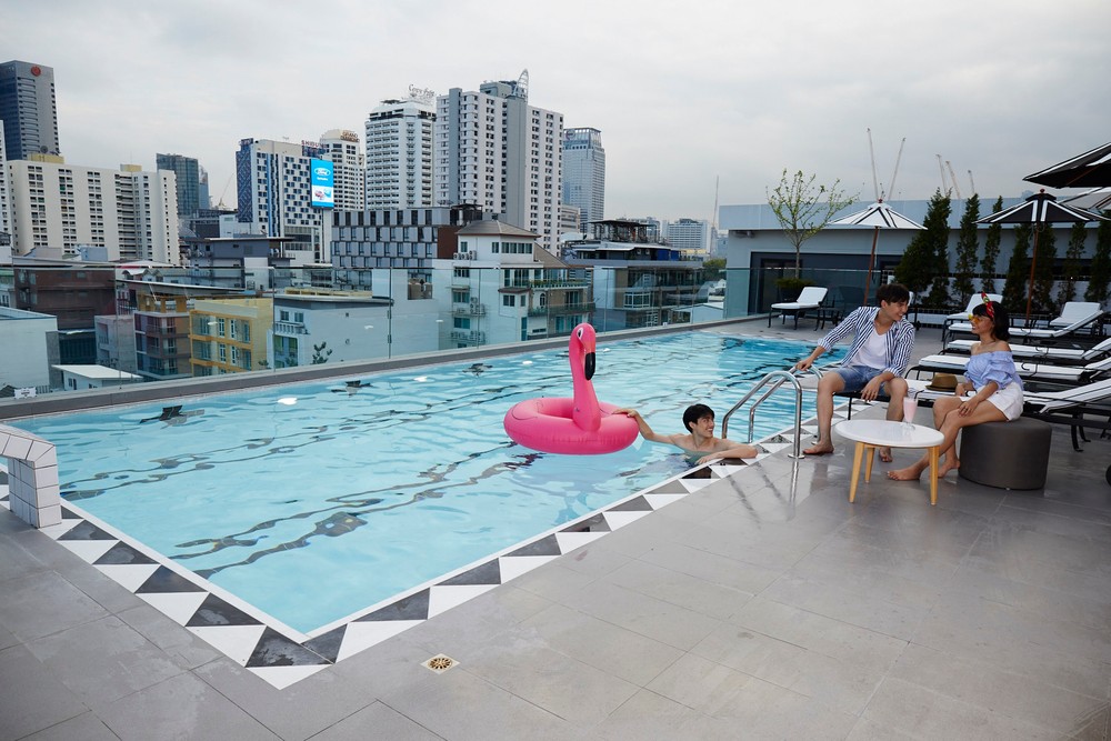 ห้องพักรายเดือนให้เช่า Fully furnished ลดเหลือเพียง 10000 บาท ฟรีน้ำไฟ อินเตอร์เนต ค่าประกัน ใกล้ BTS ราชเทวี พญาไท เดินไปสยาม Central world ได้  