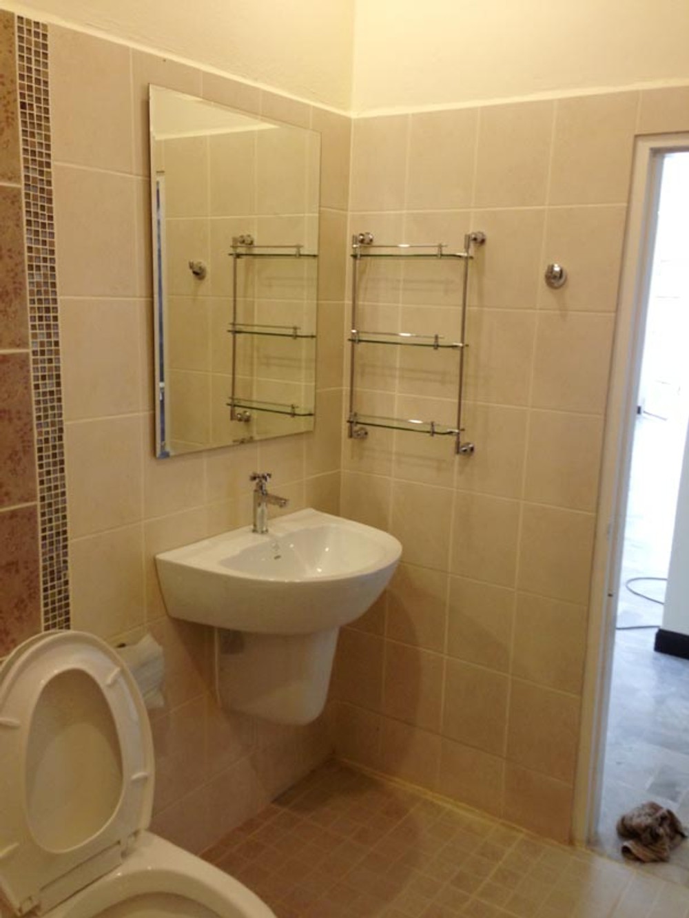 ขาย-ให้เช่า, For Sale-Rent บ้านเดี่ยวหัวหิน 4 ห้องนอน 3 ห้องน้ำ 1ห้องครัว 140 ตรว ทำเลดี ใกล้วังไกลกังวล บ้านสวย ใกล้ทะเล 300 เมตร