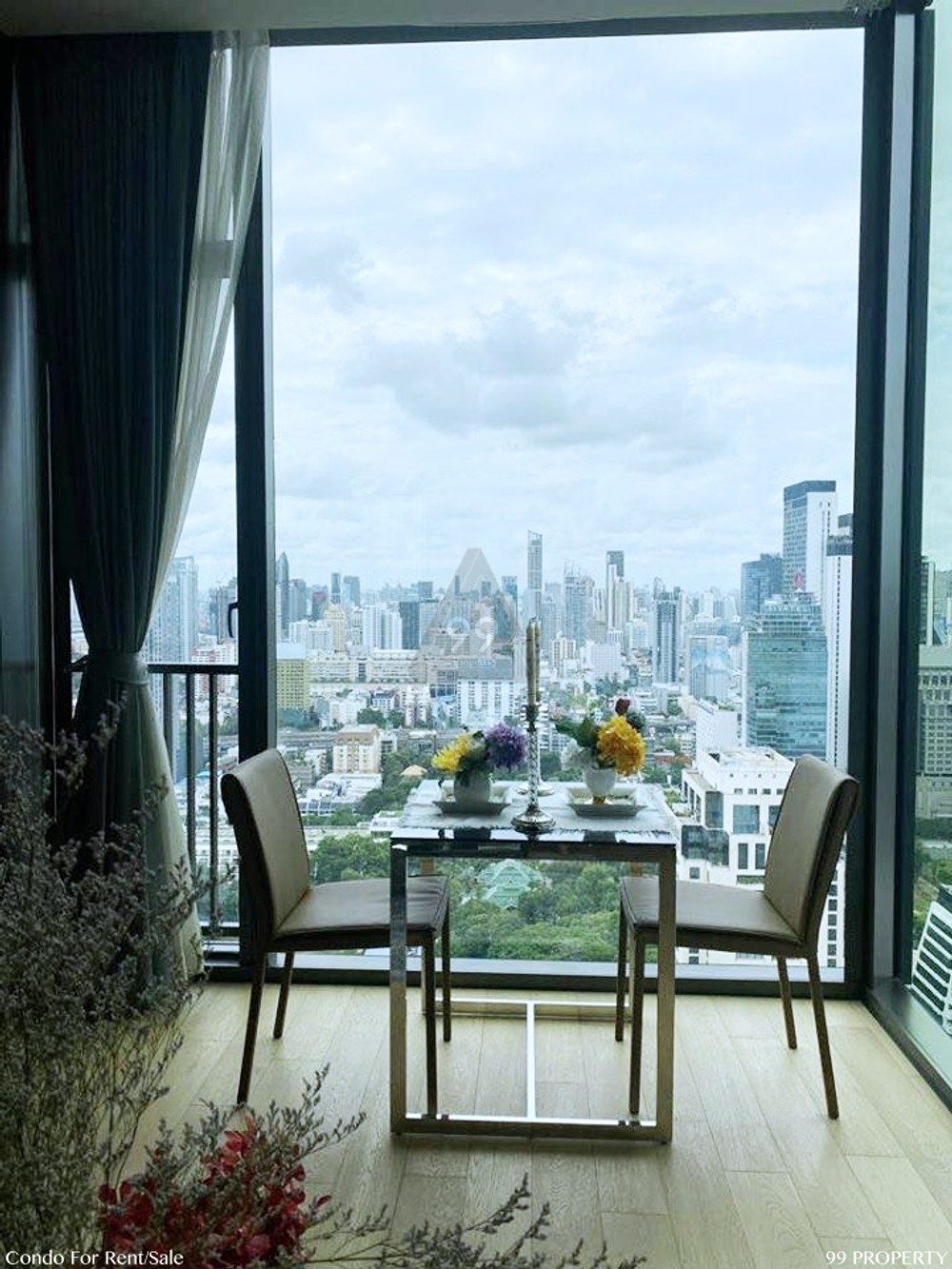 28 Chidlom [ทเวนตี้เอท ชิดลม] Luxury Condo

