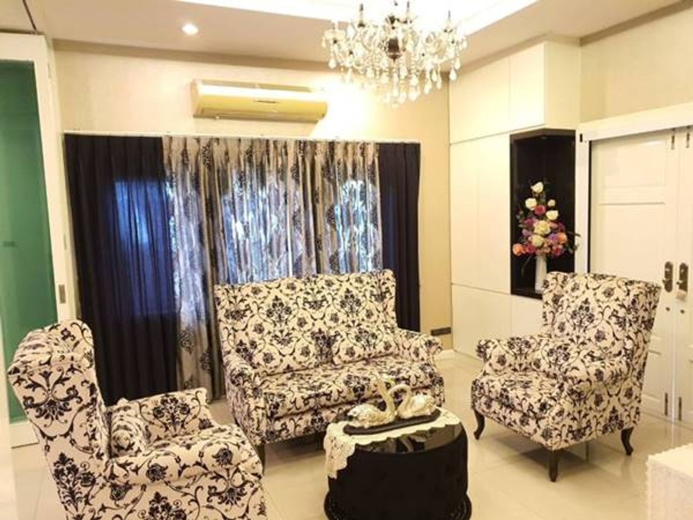 ขายบ้านเดี่ยว หมู่บ้านเอ็นริชปาร์ค ปิ่นเกล้า-สาทร 4 นอน 150วา ใกล้ถนนพระเทพ โทร 0619419639