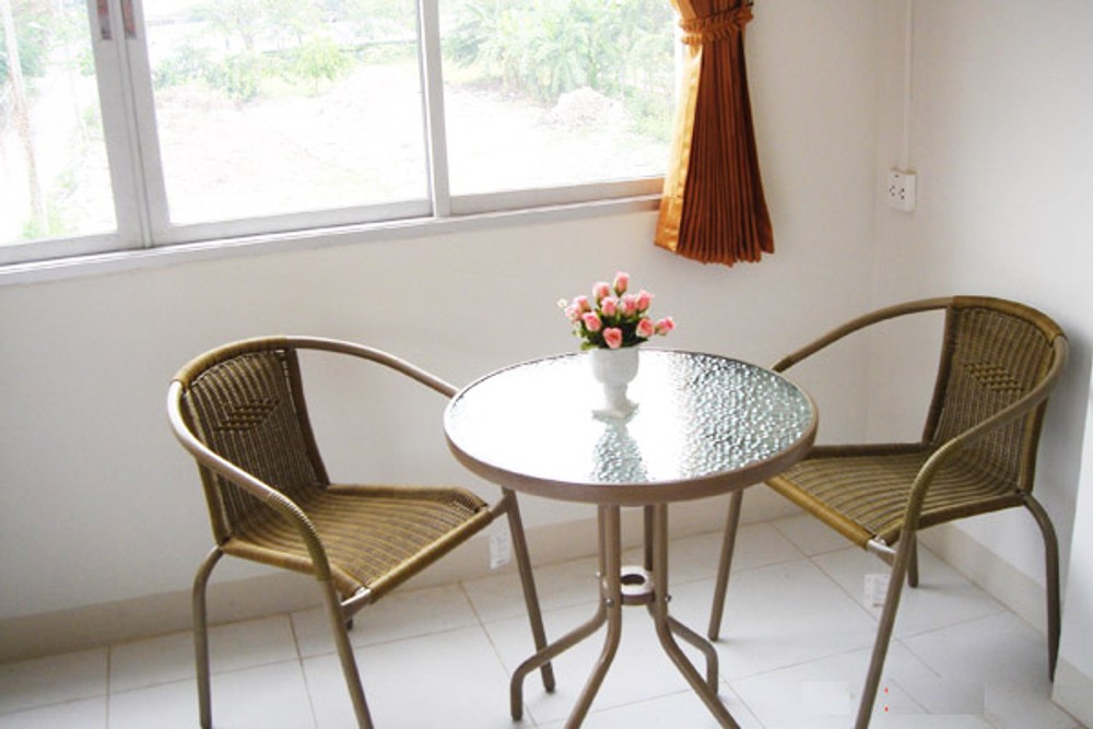 Nawarin Ratchada Apartment (นวรินทร์ รัชดา อพาร์ทเม้นท์) ใกล้ MRT สุทธิสาร ราคา 4,500 / เดือน

