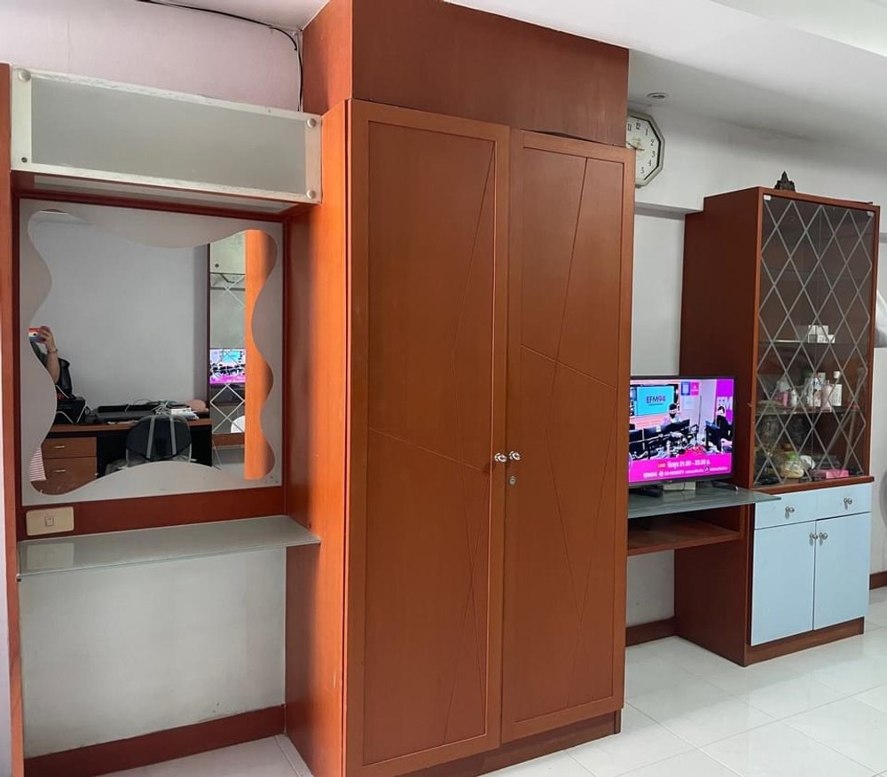 Owner Post : 🔥4️⃣5️⃣0️⃣0️⃣ 🔥ให้เช่าคอนโด แอร์บอร์นเพลส ตึก A ชั้น 5 ขนาด 33.33 ตร.ม. 1 ห้องนอน(สตูดิโอ) 1 ห้องน้ำ 1ห้องครัว
ราคา 4,500 บาท