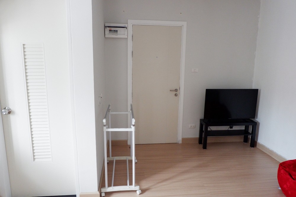 คอนโดให้เช่า เดคโค่ คอนโด สุขุมวิท 70/5 Deco Condo Sukhumvit 70/5 เฟอร์ครบ พร้อมอยู่ ใกล้ BTS แบริ่ง (รหัส M2-DEC101)
ขนาดห้อง 21.5 ตรม. 1 ห้องนอน