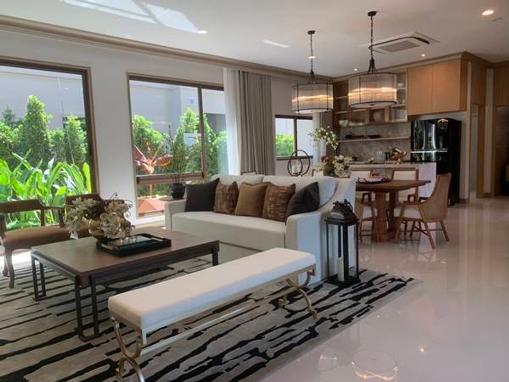 ขายใบจองบ้าน บุราสิริ (Burasiri) กรุงเทพกรีฑา ถนนเมนหน้าสวนใกล้คลับเฮาน์ ทางเข้าออก 