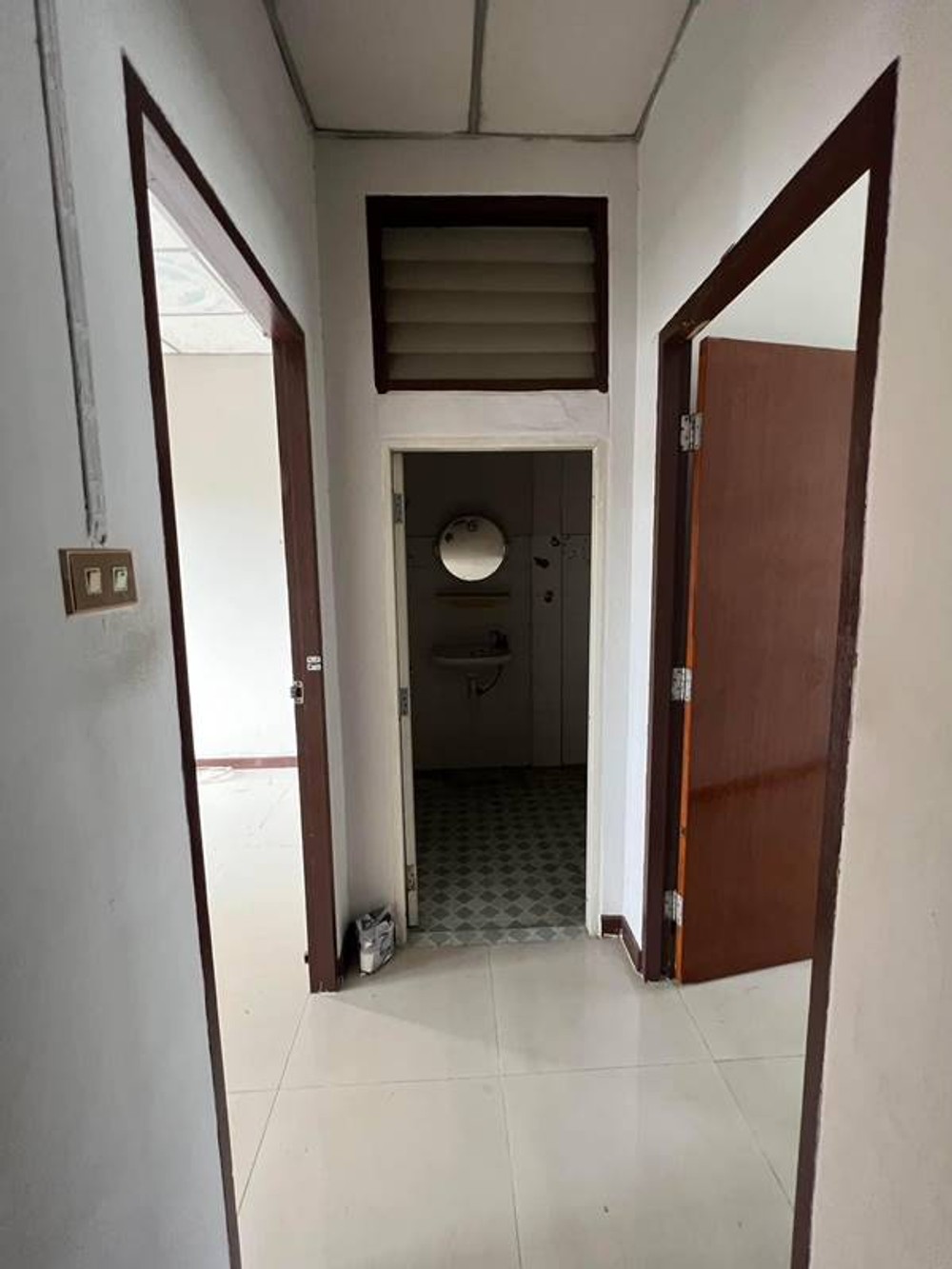 ขายทาวน์เฮาส์ 2 ชั้น 16 ตร.ว 2 ห้องนอน หมู่บ้านเคหะธานี4 ซอยมิสทีน รามคำแหง160