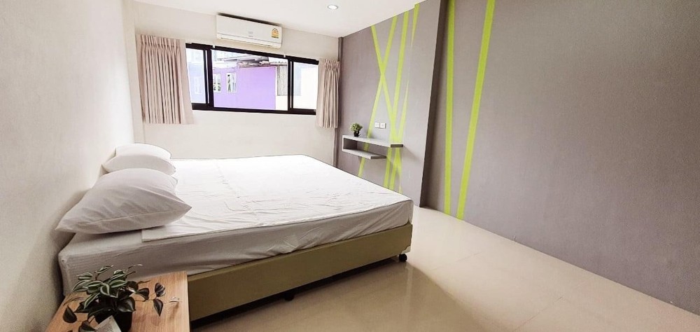 ให้เช่า ห้อง Studio ขนาด 22-25 ตรม. 1 ห้องนอน 1 ห้องน้ำ
ราคา 4,500 บาท/เดือน
