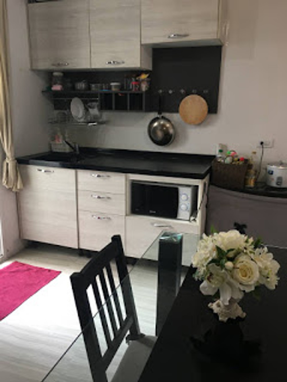 ขายทาวน์โฮม 3 ชั้น สไตล์อังกฤษสวยตกแต่งพร้อมอยู่อาศัย(จอดรถในบ้านได้2คัน) หมู่บ้านโกลเด้นทาวน์ (ปิ่นเกล้า-จรัญสนิทวงศ์)